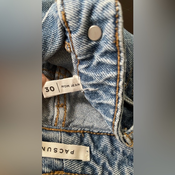 Mom Jean (PacSun) Size 30 - Picture 2 of 3